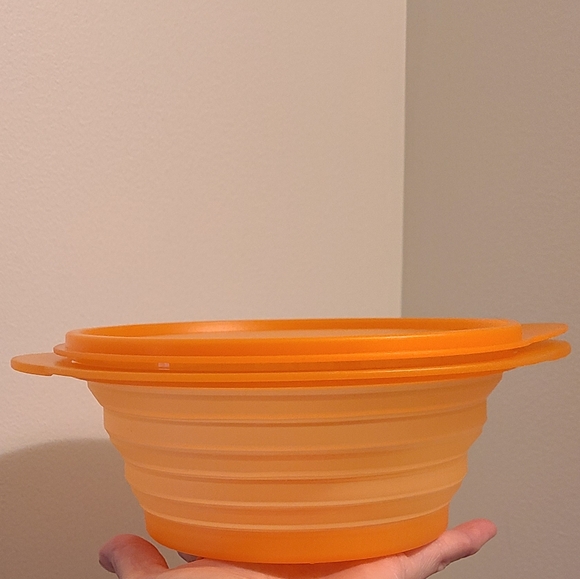 2 Tupperware 5453A Flat Out bowl - Picture 8 of 9